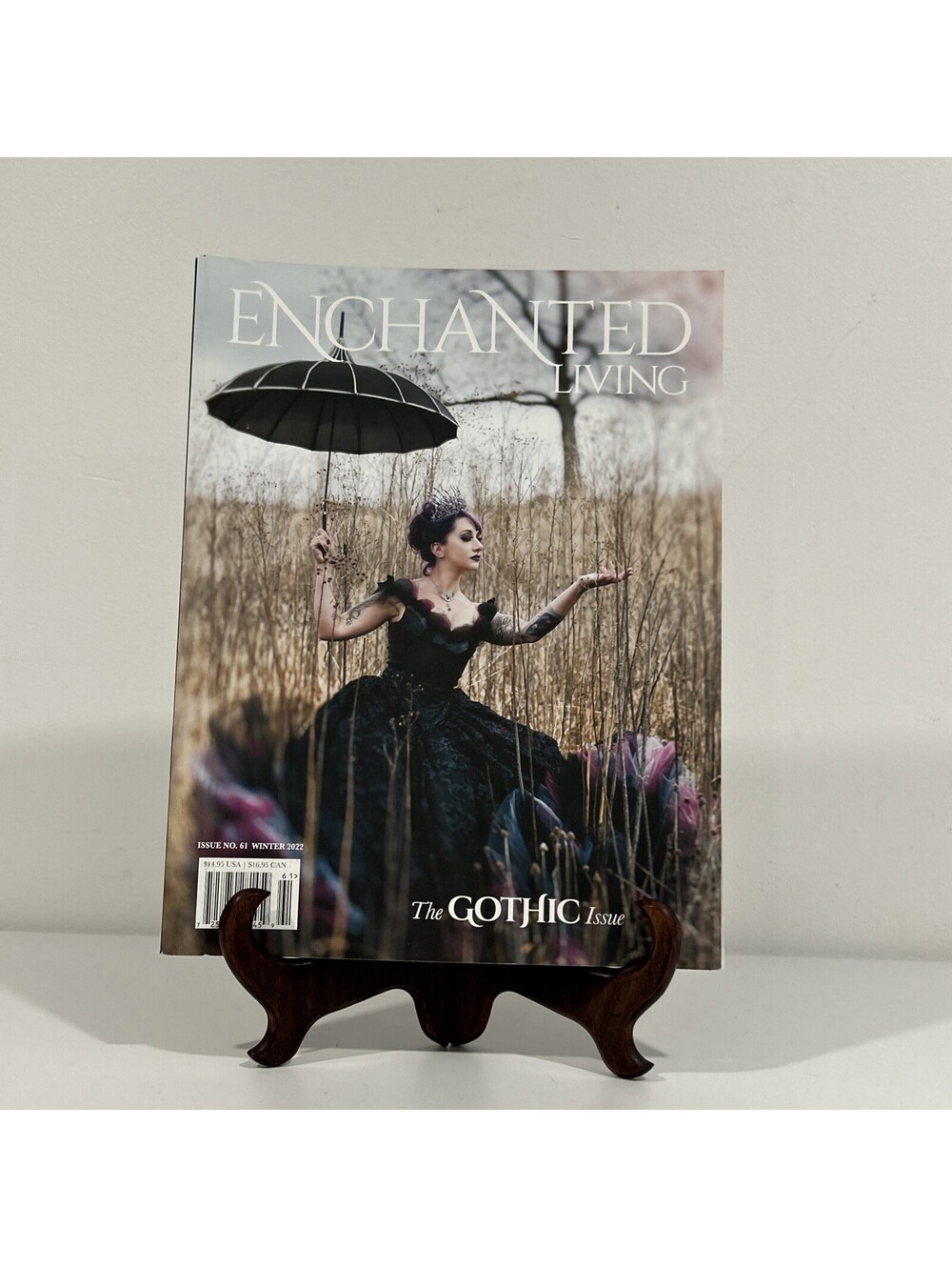 ENCHANTED LIVING Magazine Winter 2022 London St. Juniper Cover